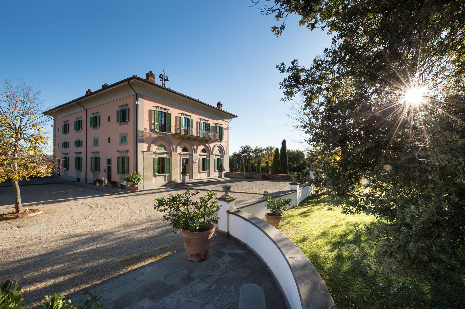 Tuscan villa for the women-only retreat in Italy